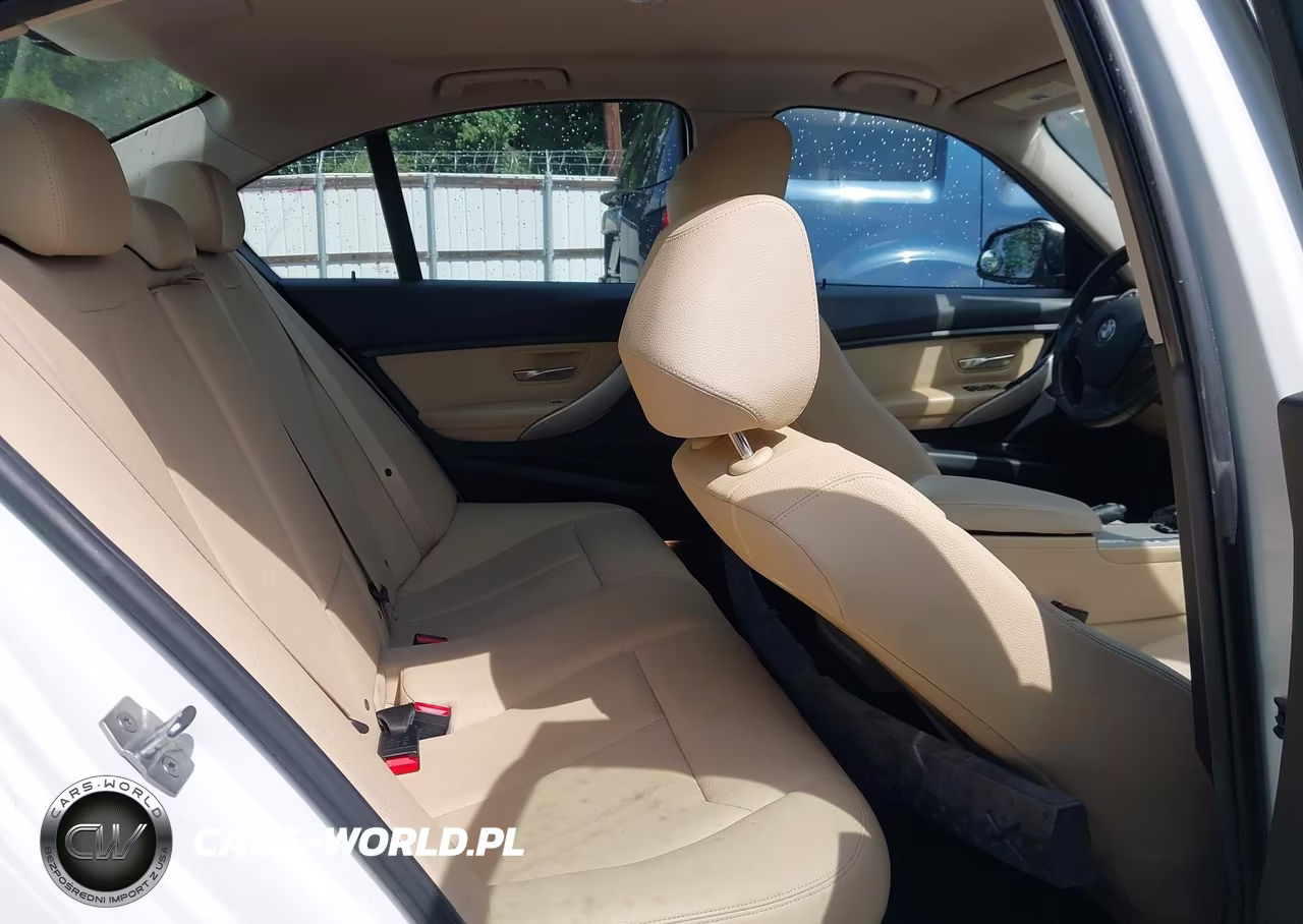2018 BMW 320I VIN:WBA8A9C51JAD27904 - 8