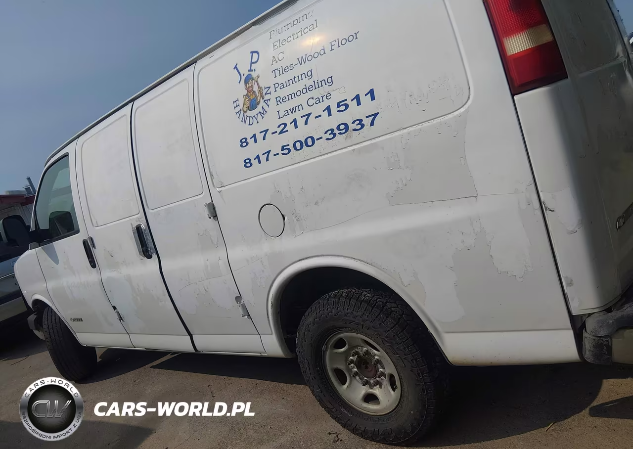2005 Chevrolet Express VIN:1GCGG25V351181672 - 14