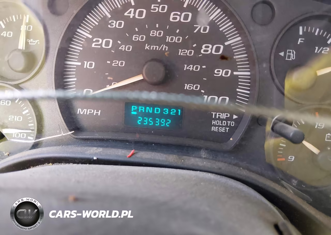 2005 Chevrolet Express VIN:1GCGG25V351181672 - 15