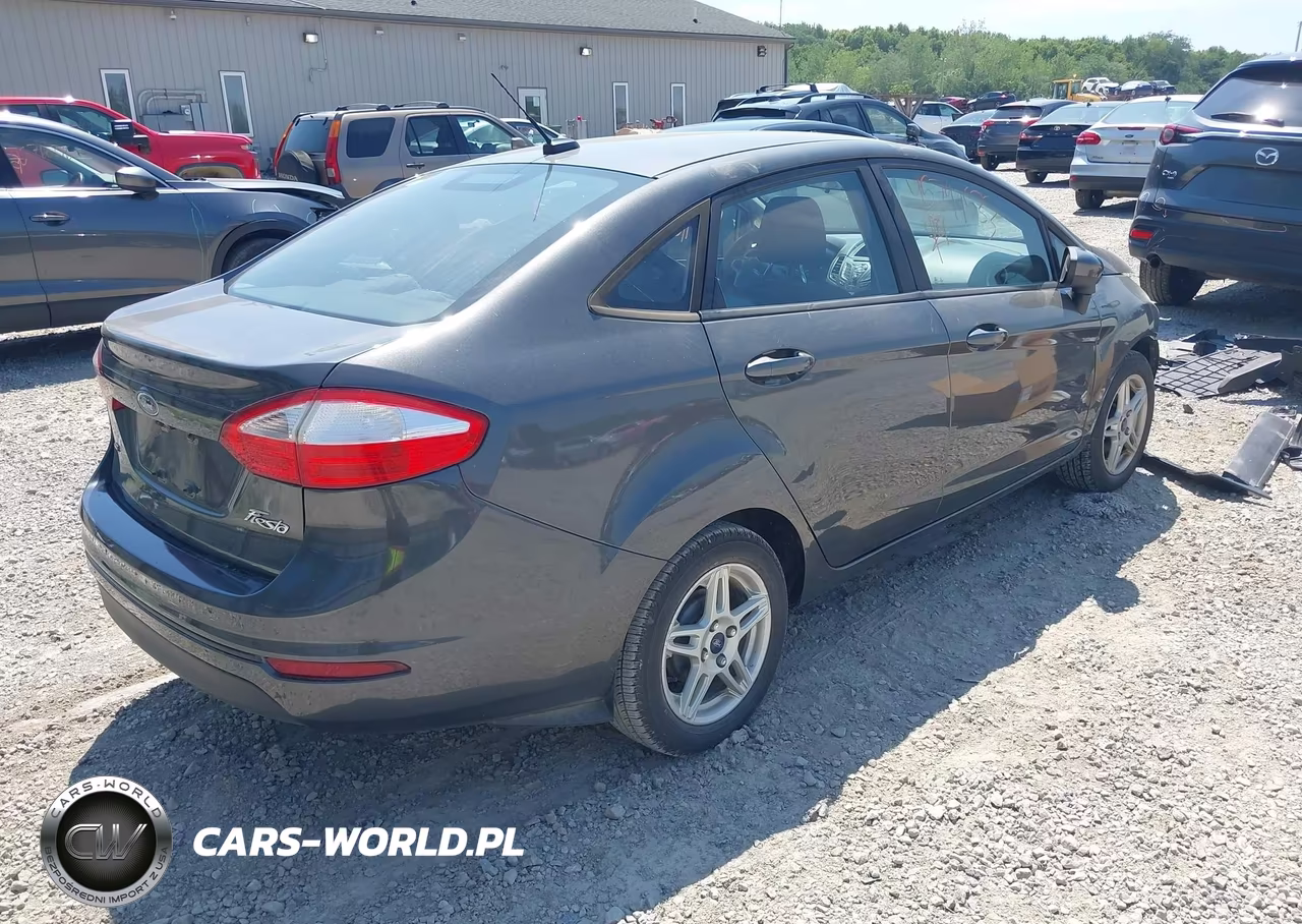 2018 Ford Fiesta Se VIN:3FADP4BJ0JM109105 - 4