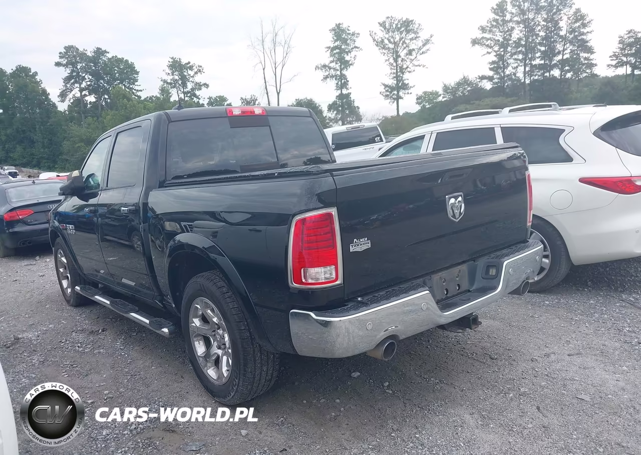2015 Ram 1500 Laramie VIN:1C6RR6NM3FS578013 - 14