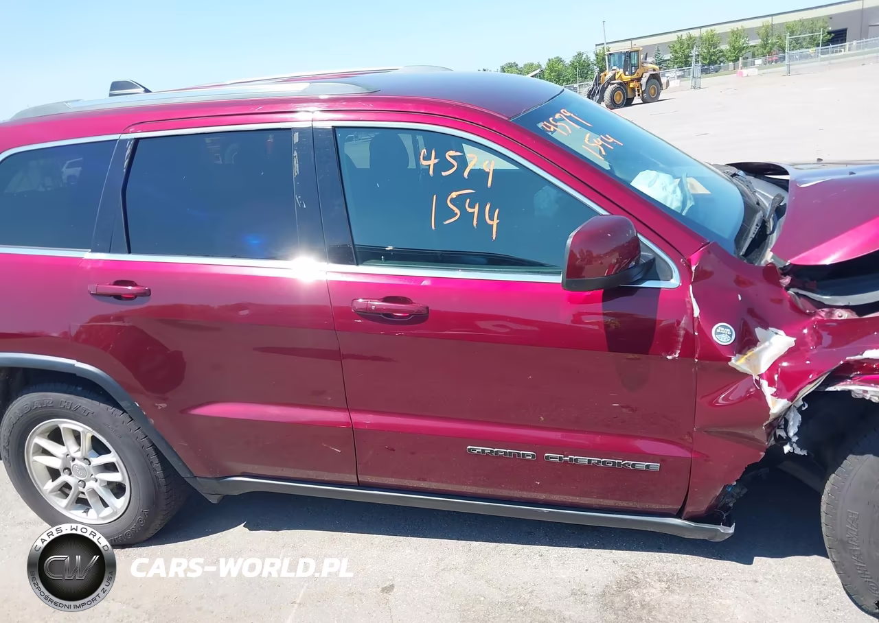 2020 Jeep Grand Cherokee Laredo E 4X4 VIN:1C4RJFAG0LC216582 - 14