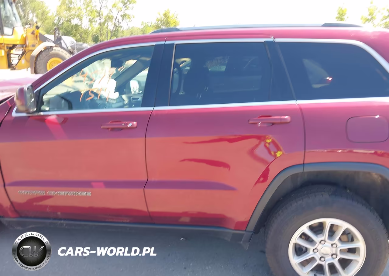 2020 Jeep Grand Cherokee Laredo E 4X4 VIN:1C4RJFAG0LC216582 - 15