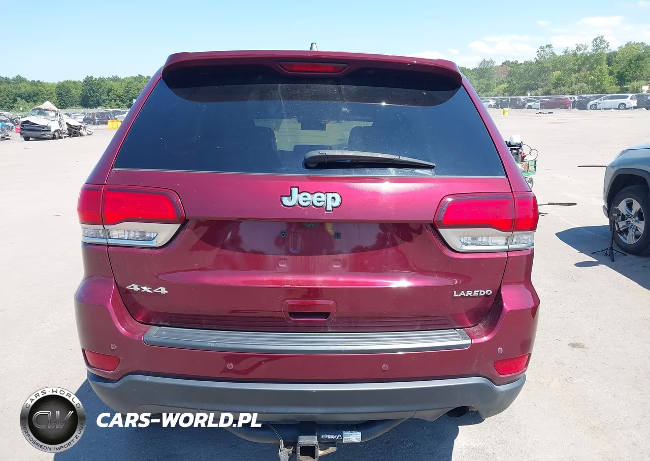 2020 Jeep Grand Cherokee Laredo E 4X4 VIN:1C4RJFAG0LC216582 - 17