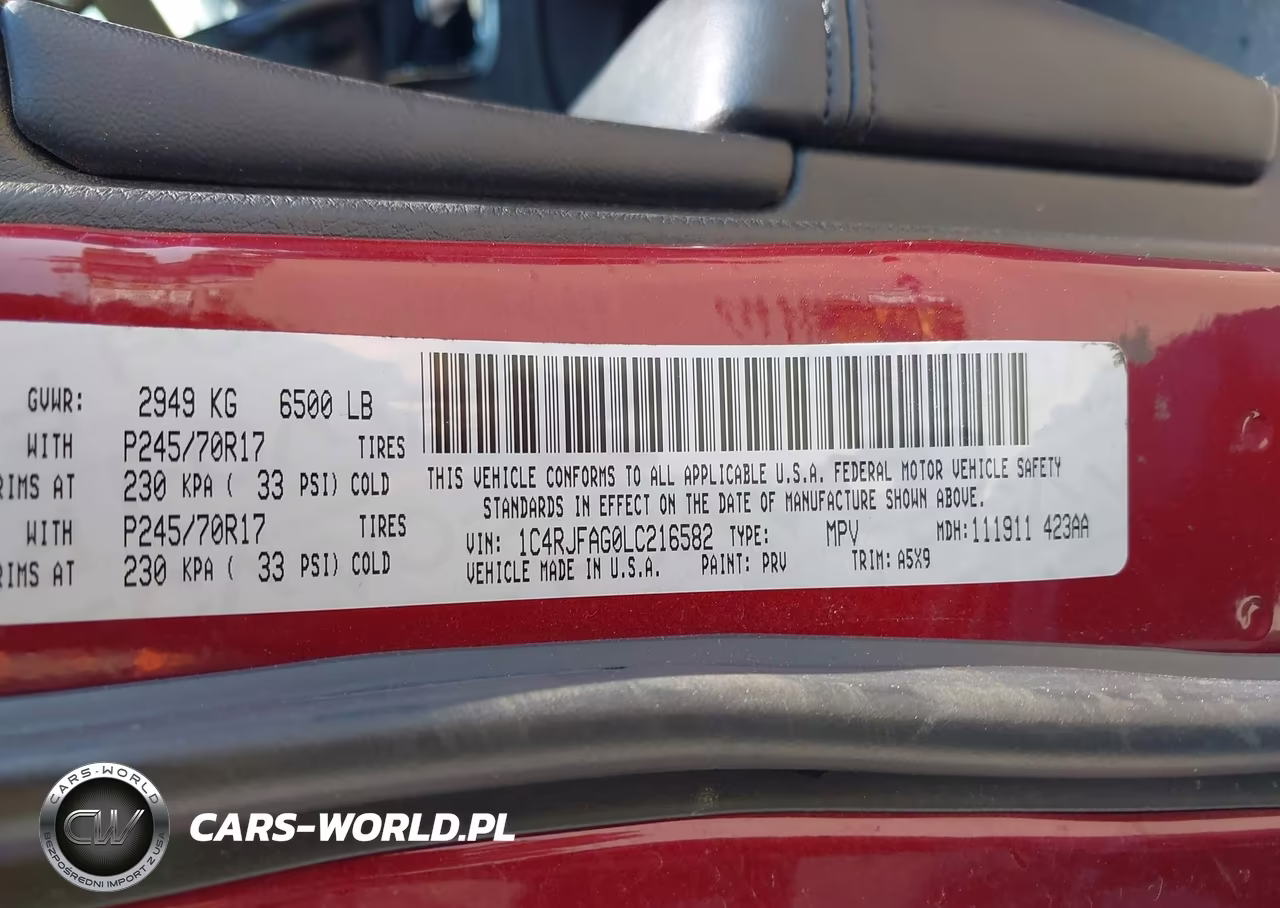 2020 Jeep Grand Cherokee Laredo E 4X4 VIN:1C4RJFAG0LC216582 - 9