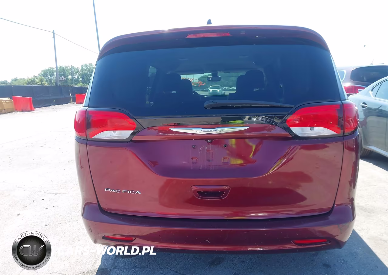 2017 Chrysler Pacifica Lx VIN:2C4RC1CG5HR745597 - 16