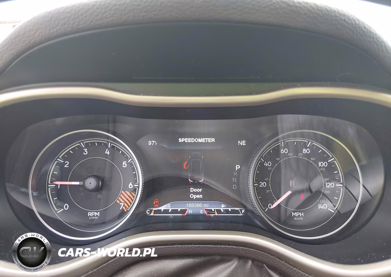 2014 Jeep Cherokee Trailhawk VIN:1C4PJMBBXEW130180 - 7