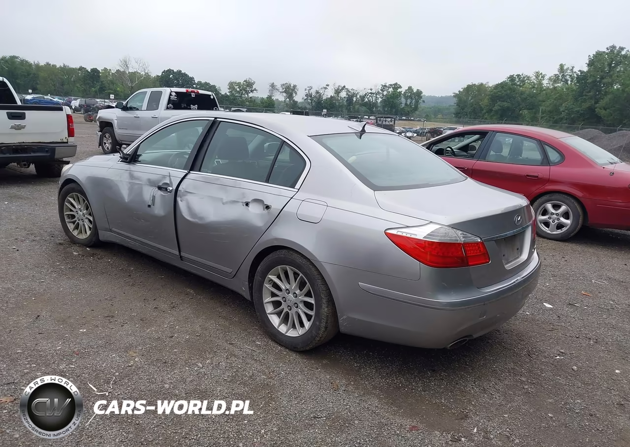 2011 Hyundai Genesis 3.8 VIN:KMHGC4DE2BU113216 - 3