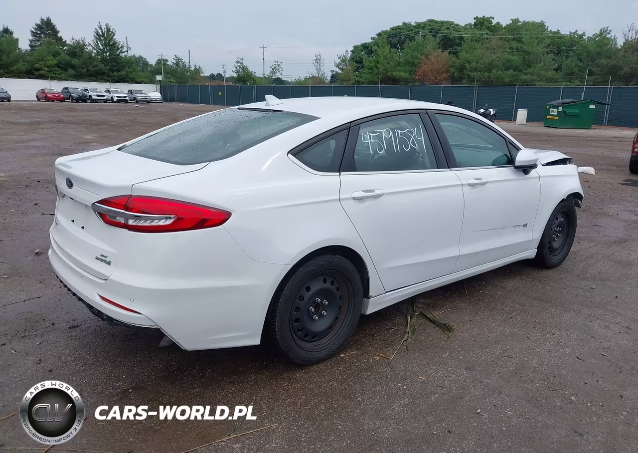 2019 Ford Fusion Hybrid Se VIN:3FA6P0LU2KR102686 - 4
