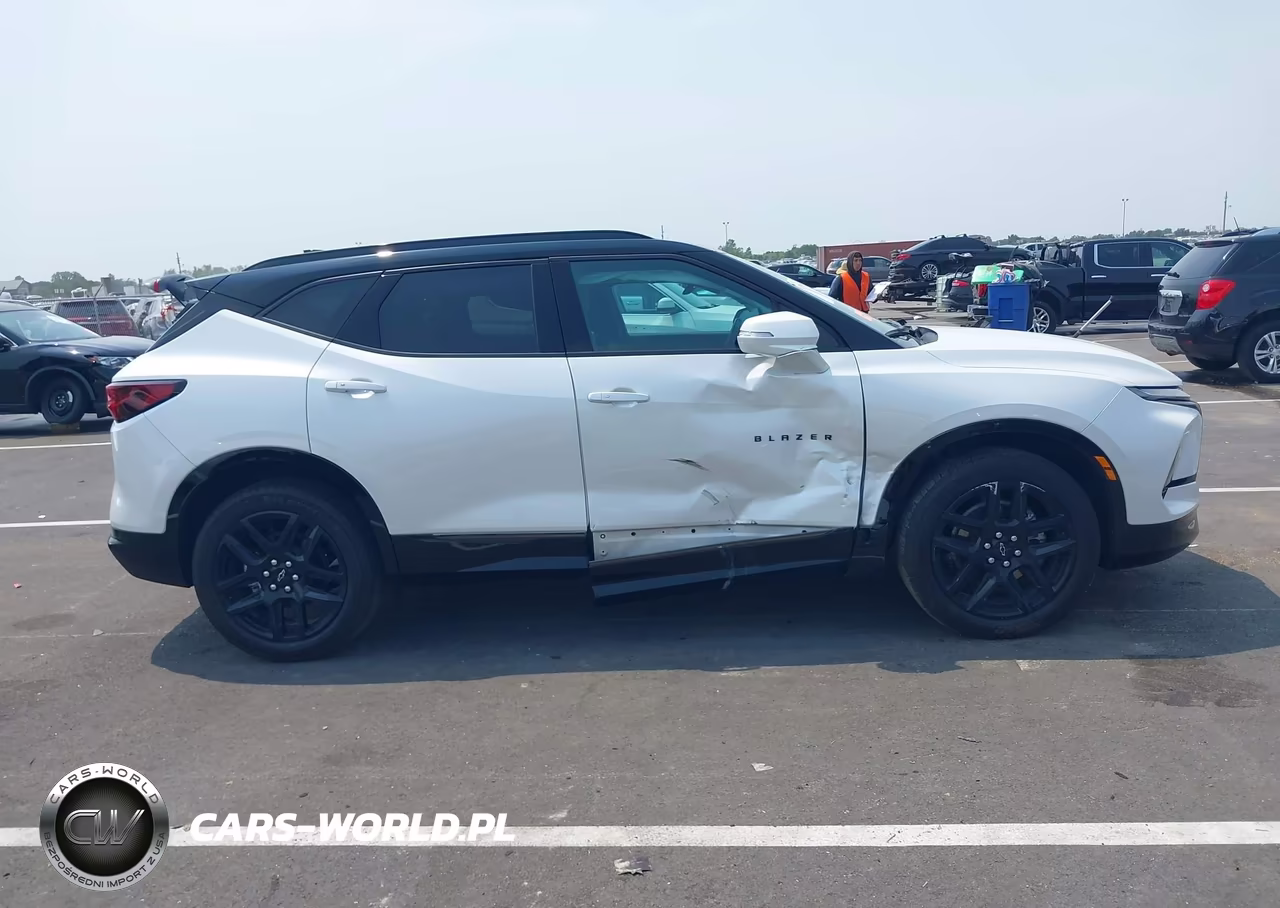 2024 Chevrolet Blazer Awd Rs VIN:3GNKBKRS6RS186904 - 13