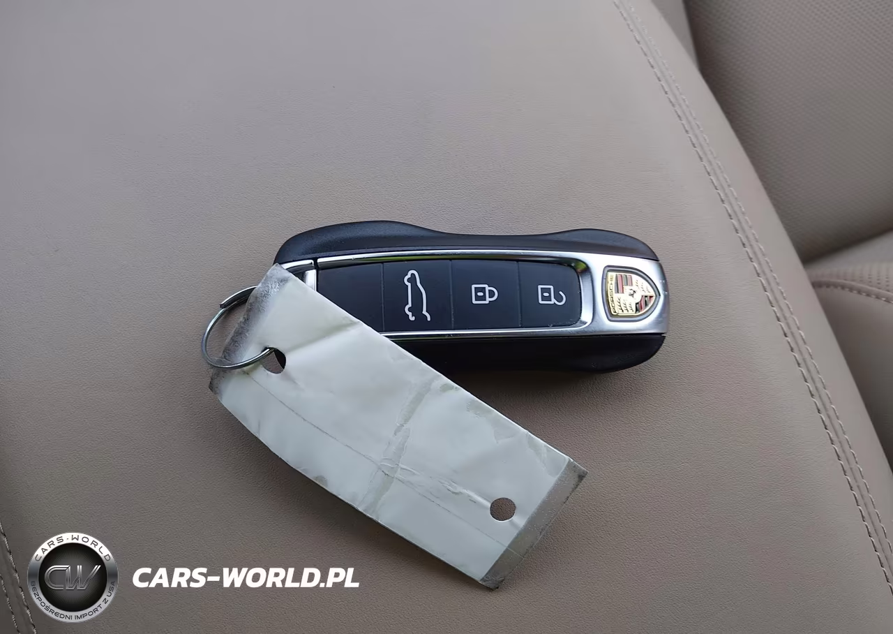 2025 Porsche Cayenne E-Hybrid S VIN:WP1AN2AY9SDA22093 - 11