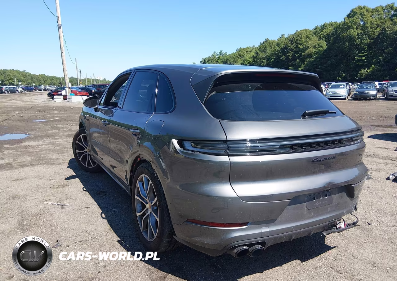 2025 Porsche Cayenne E-Hybrid S VIN:WP1AN2AY9SDA22093 - 3