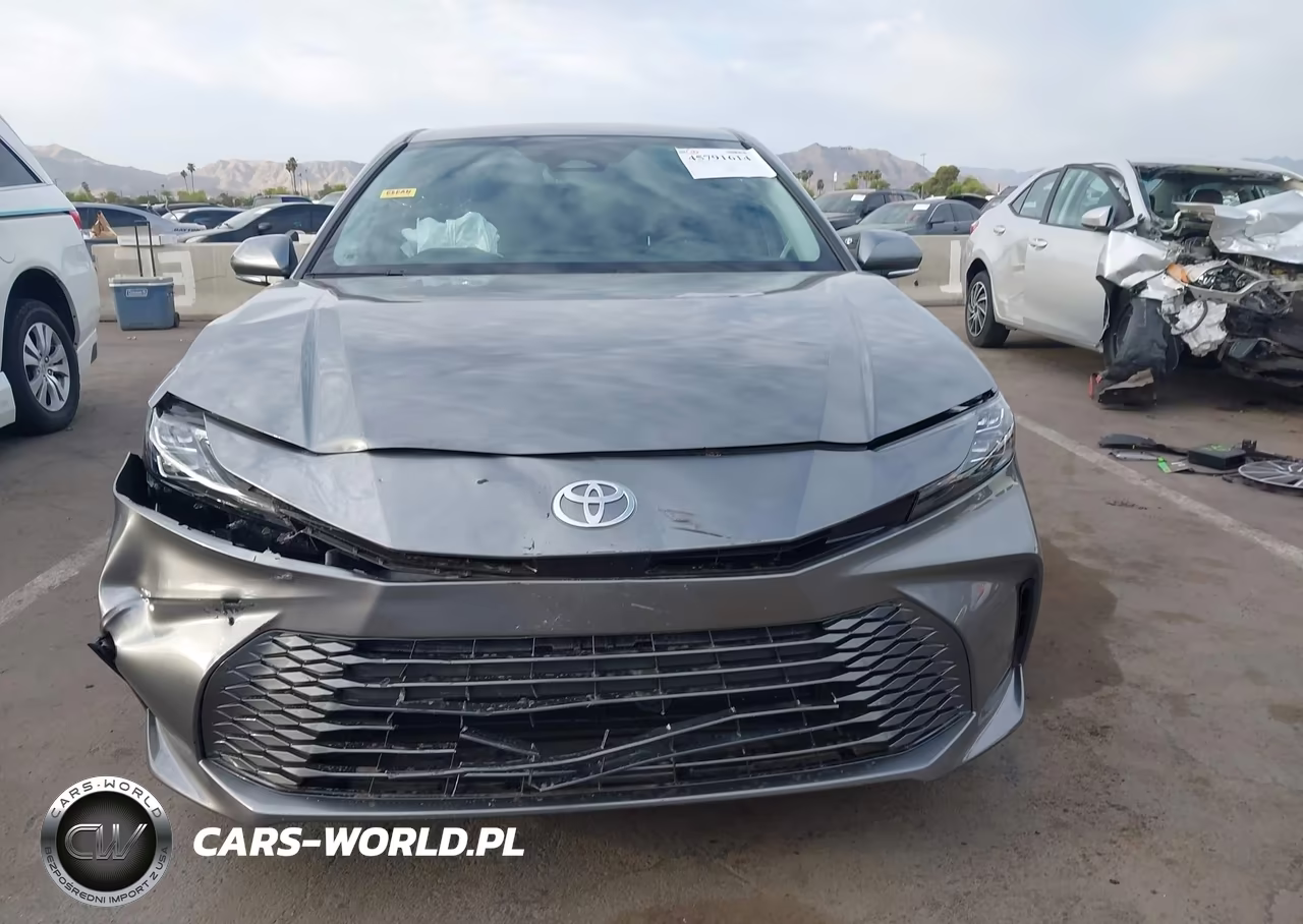 2026 Toyota Camry Xle VIN:4T1DAACK0TU666897 - 12
