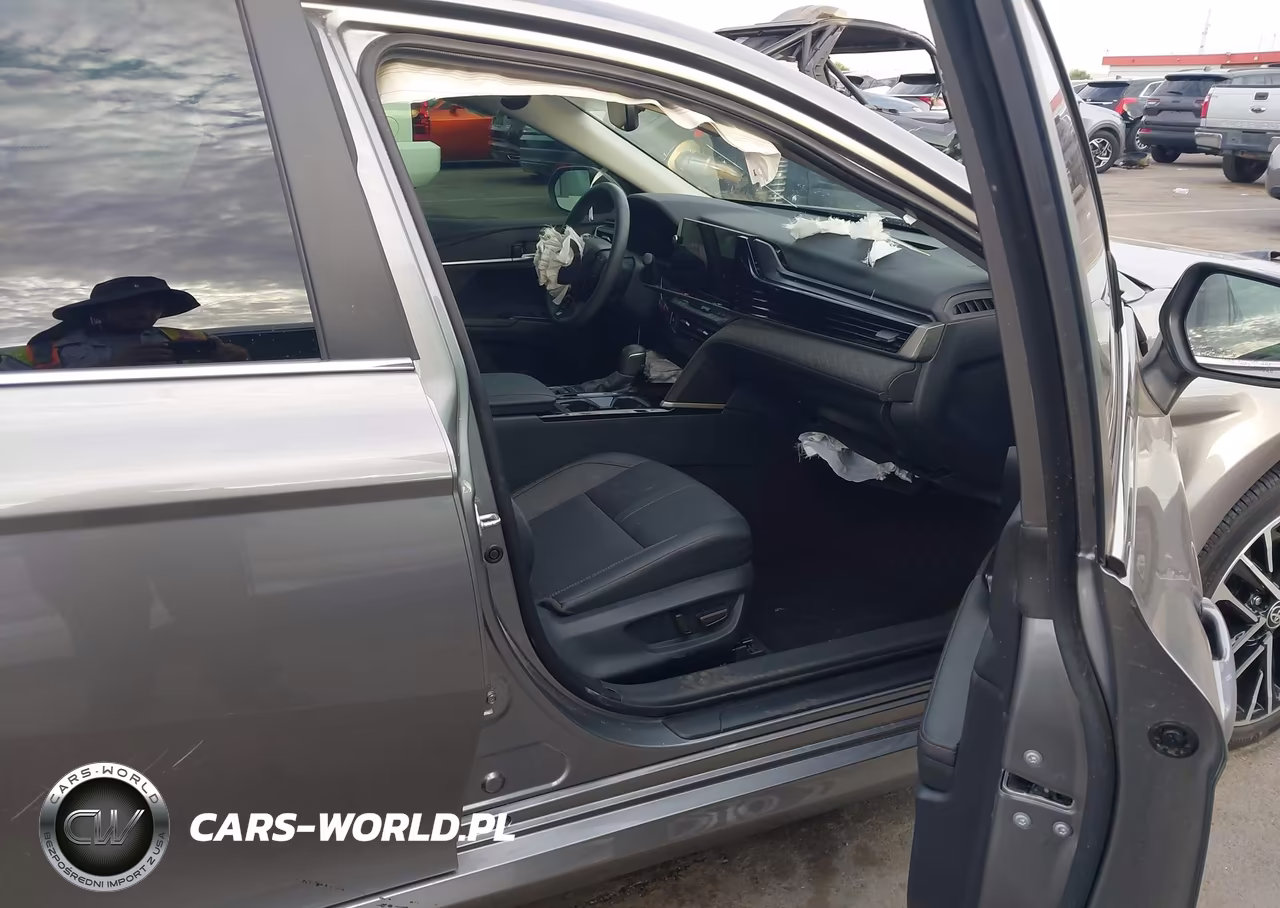 2026 Toyota Camry Xle VIN:4T1DAACK0TU666897 - 5