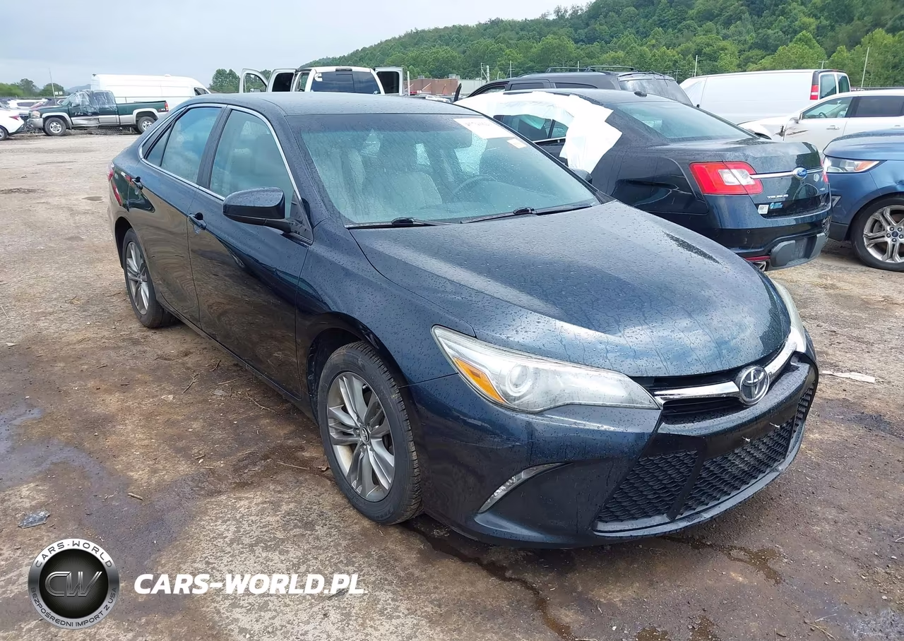 2015 Toyota Camry Se – zdjęcie 1 z 16