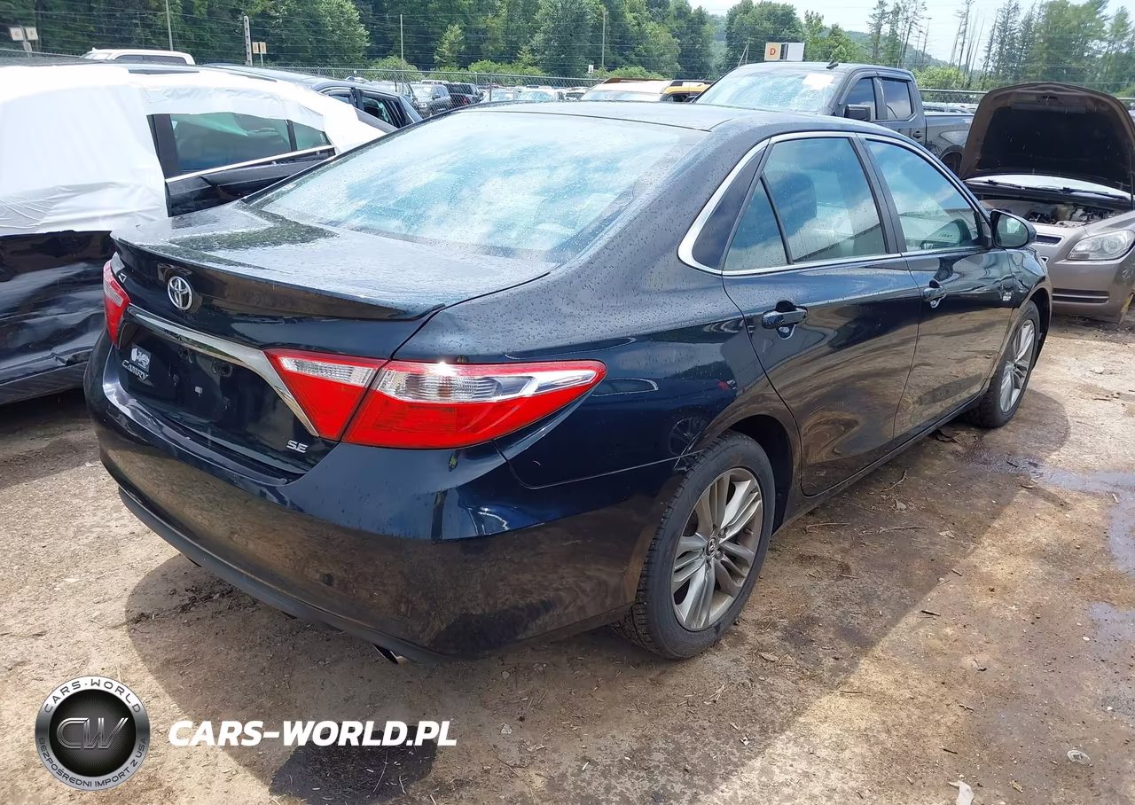 2015 Toyota Camry Se VIN:4T1BF1FK8FU109258 - 4