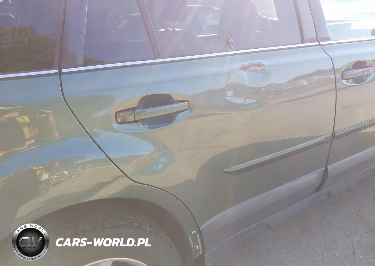 2013 Subaru Outback 2.5I Premium VIN:4S4BRBCC4D3204588 - 6