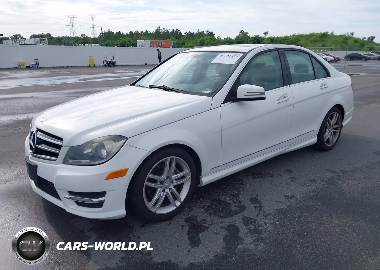 2014 Mercedes-Benz C 250 Sport VIN:WDDGF4HB7EA961292 - 2