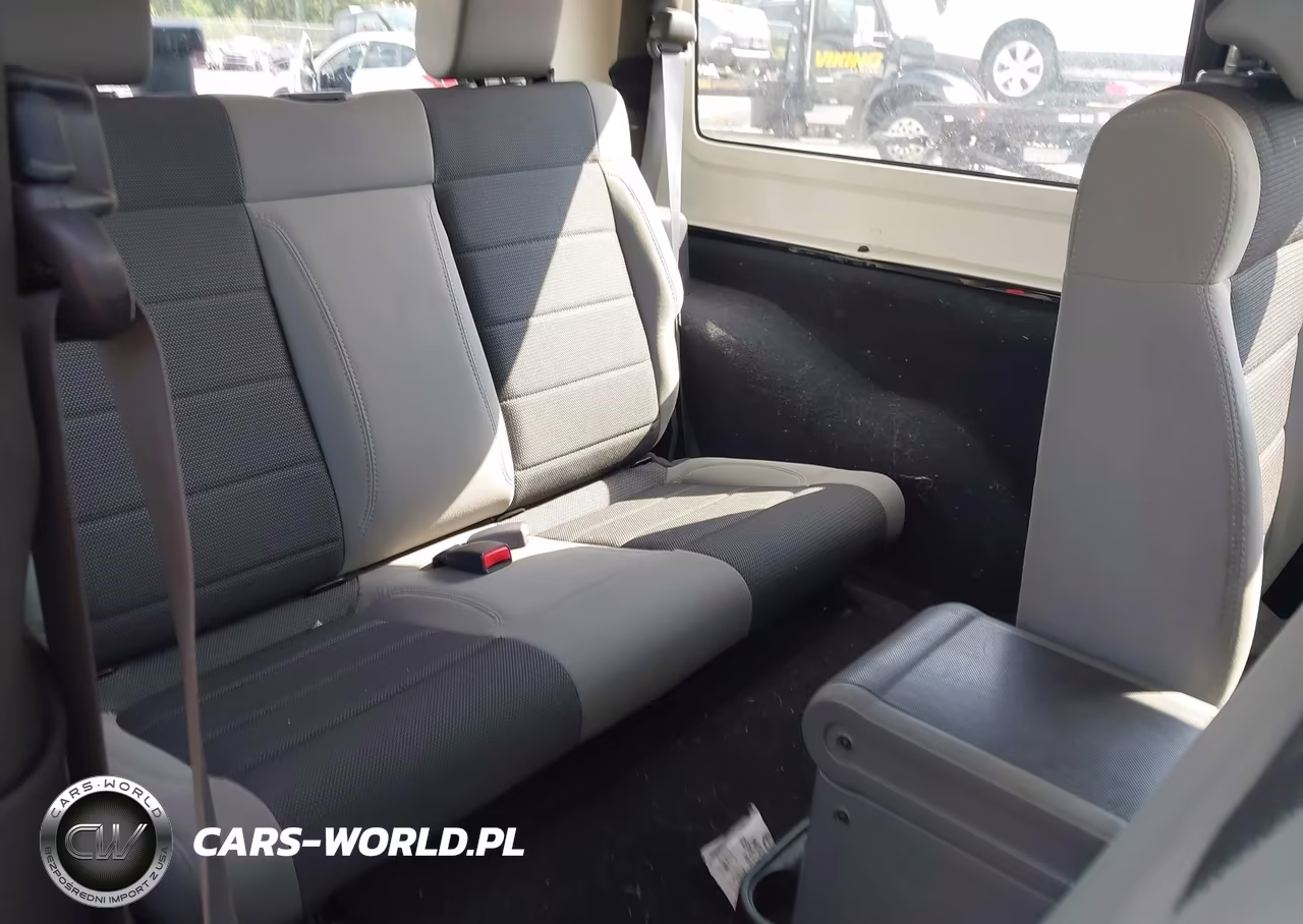 2007 Jeep Wrangler X VIN:1J4FA24177L226917 - 8