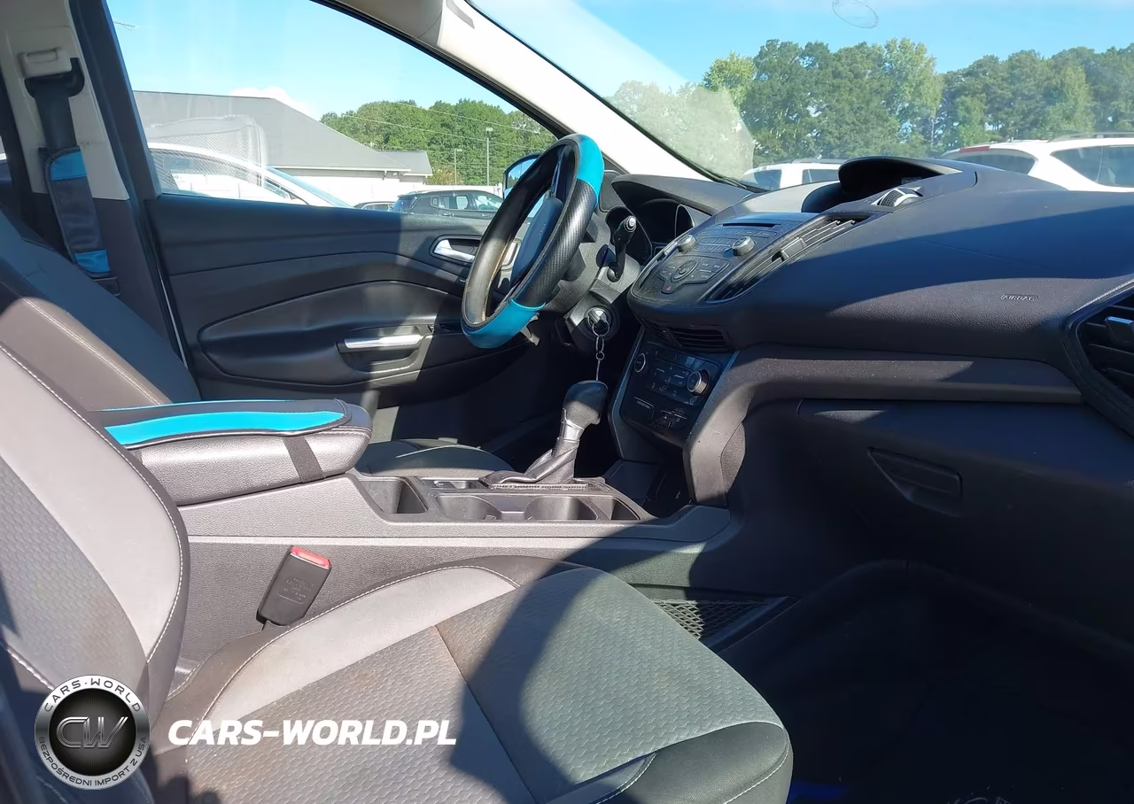 2017 Ford Escape Se VIN:1FMCU0GD7HUE49167 - 5