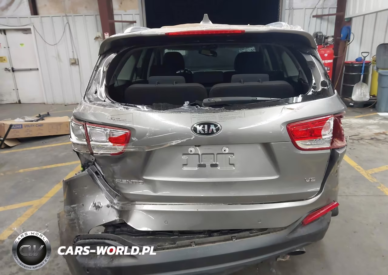 2018 Kia Sorento 3.3L Lx VIN:5XYPG4A55JG359674 - 16