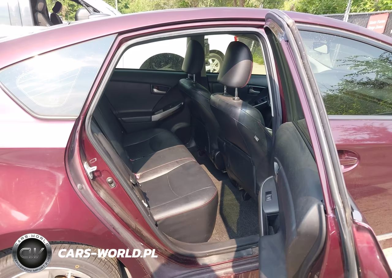 2013 Toyota Prius Three Se VIN:JTDKN3DU4D5601378 - 8