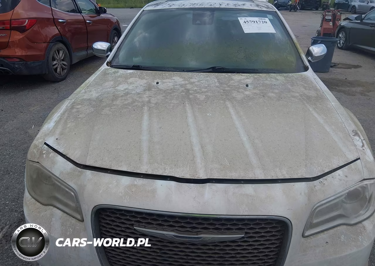 2017 Chrysler 300C VIN:2C3CCAEG7HH586546 - 10