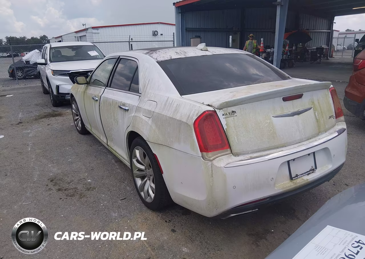 2017 Chrysler 300C VIN:2C3CCAEG7HH586546 - 3