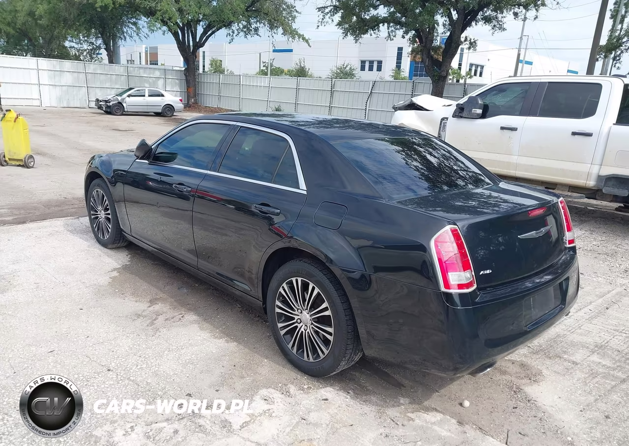 2014 Chrysler 300 300S VIN:2C3CCAGGXEH124457 - 3
