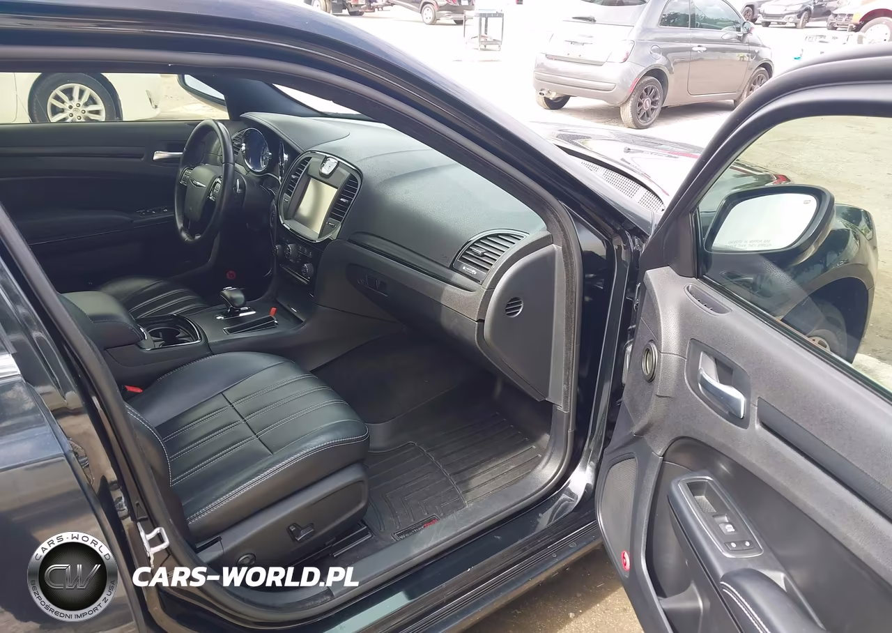 2014 Chrysler 300 300S VIN:2C3CCAGGXEH124457 - 5