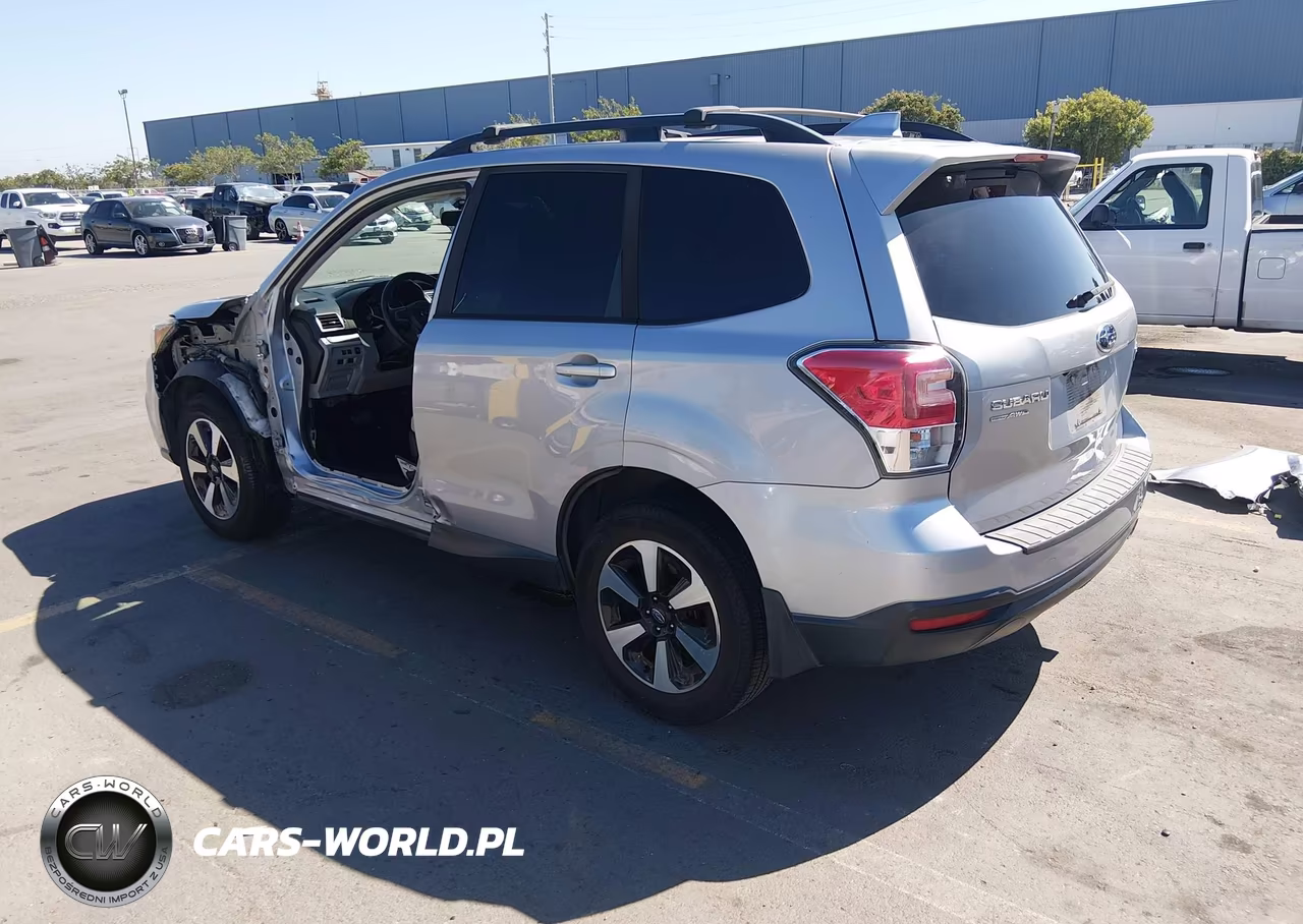 2017 Subaru Forester 2.5I Premium VIN:JF2SJAEC8HH512392 - 3