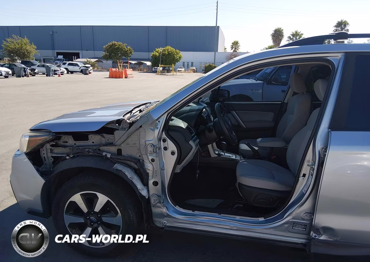 2017 Subaru Forester 2.5I Premium VIN:JF2SJAEC8HH512392 - 6