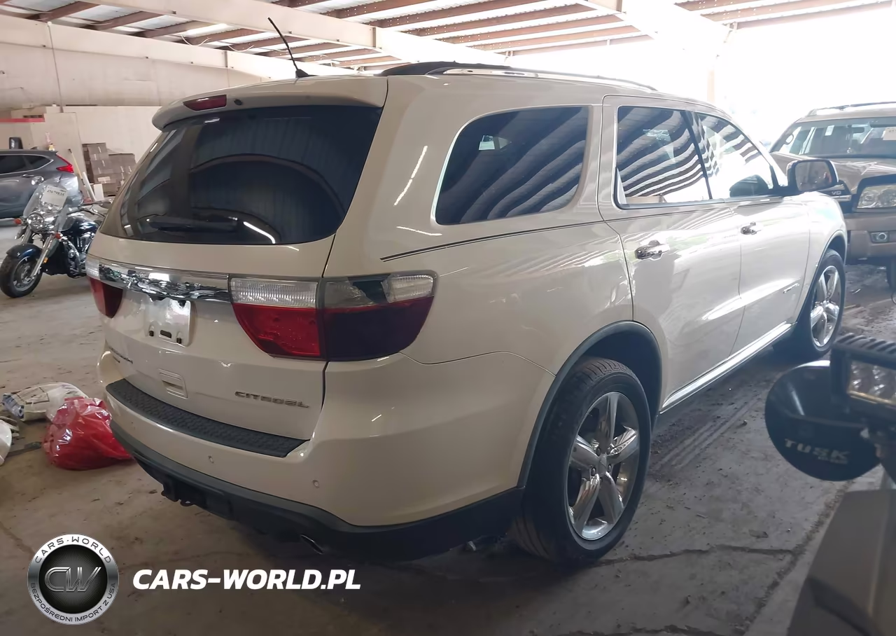 2011 Dodge Durango Citadel VIN:1D4SE5GT6BC693300 - 4