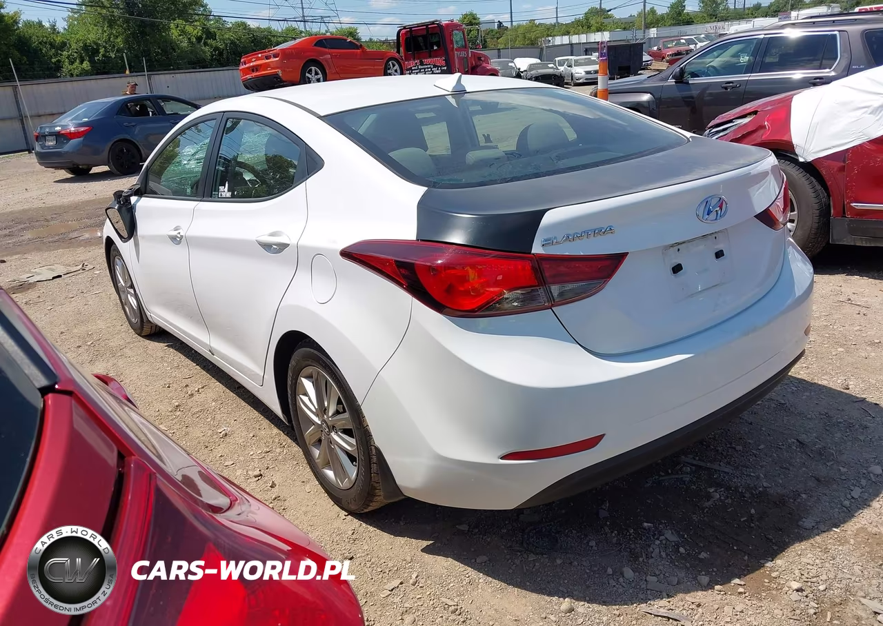 2016 Hyundai Elantra Se VIN:5NPDH4AE5GH786161 - 3