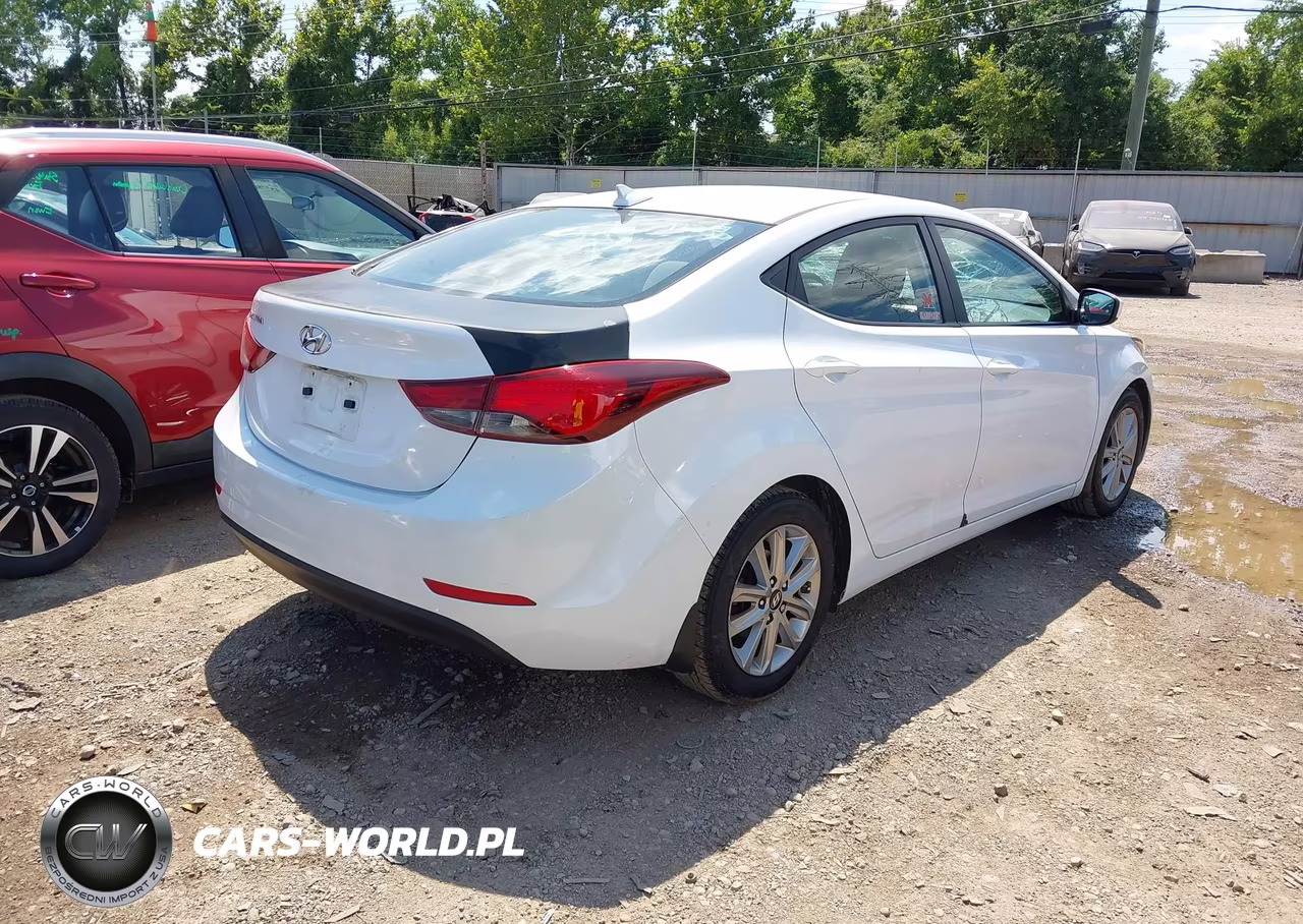 2016 Hyundai Elantra Se VIN:5NPDH4AE5GH786161 - 4