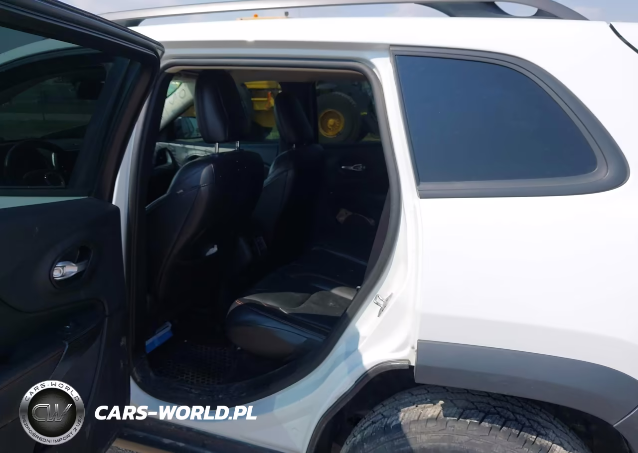 2016 Jeep Cherokee Trailhawk VIN:1C4PJMBS4GW199126 - 8