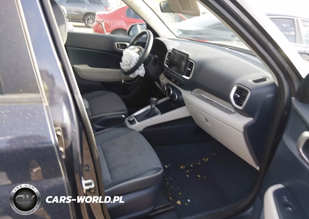 2020 Hyundai Venue Denim VIN:KMHRC8A31LU042272 - 5