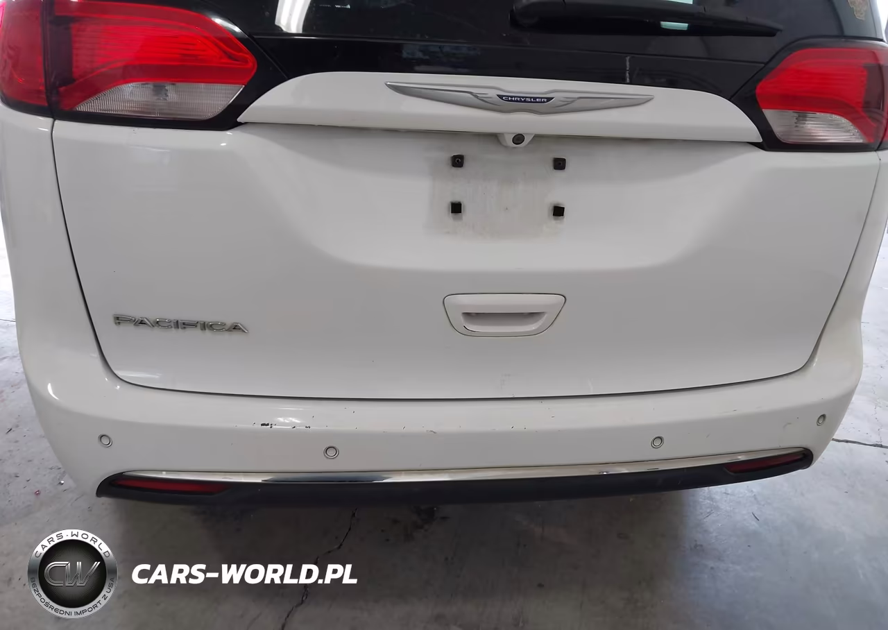 2019 Chrysler Pacifica Touring L VIN:2C4RC1BG1KR680630 - 18