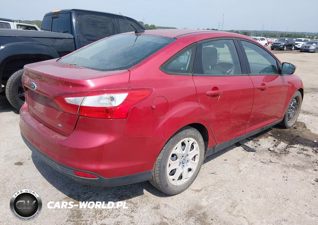 2012 Ford Focus Se VIN:1FAHP3F2XCL262187 - 4