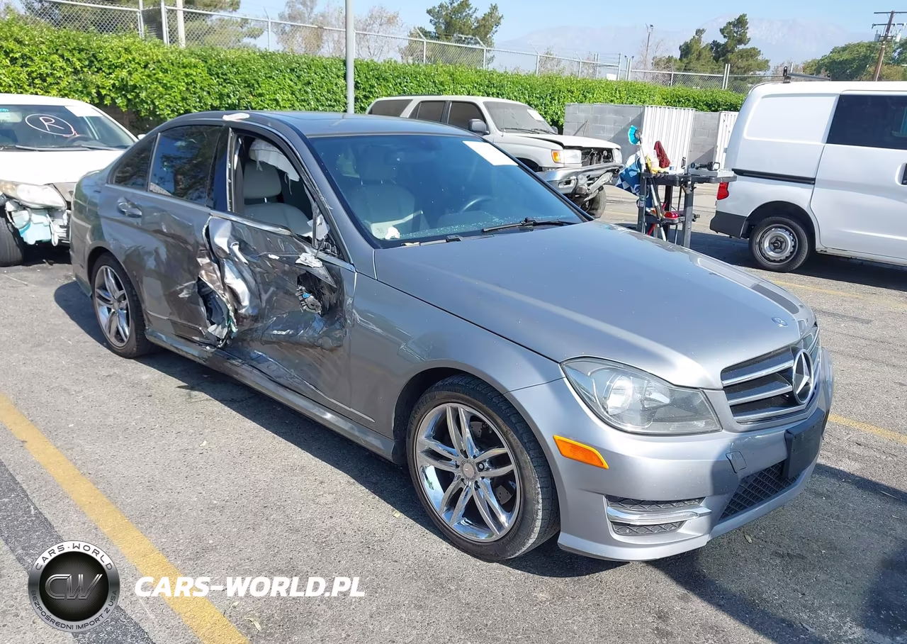2014 Mercedes-Benz C 250 Sport – zdjęcie 1 z 17