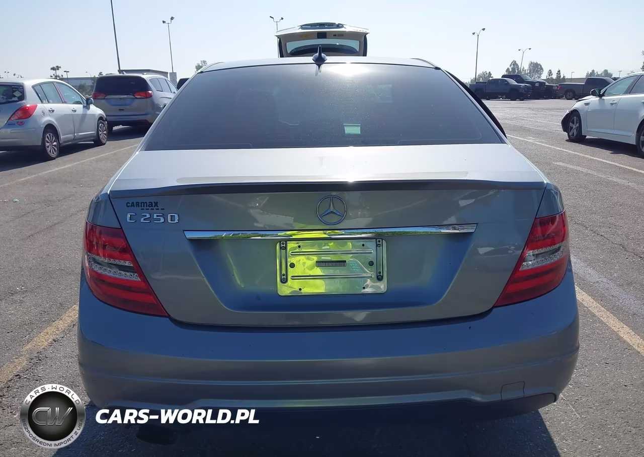 2014 Mercedes-Benz C 250 Sport VIN:WDDGF4HB5EA962957 - 17