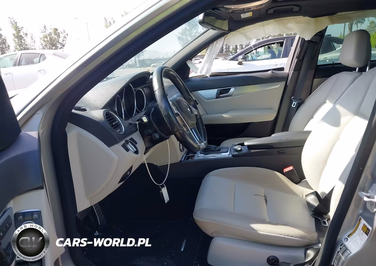 2014 Mercedes-Benz C 250 Sport VIN:WDDGF4HB5EA962957 - 5