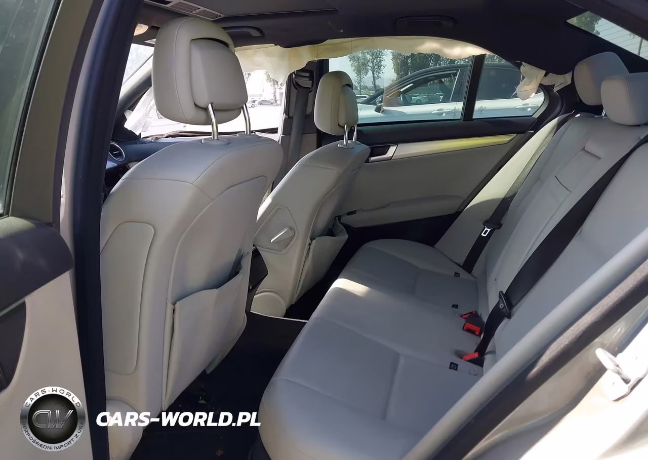 2014 Mercedes-Benz C 250 Sport VIN:WDDGF4HB5EA962957 - 8