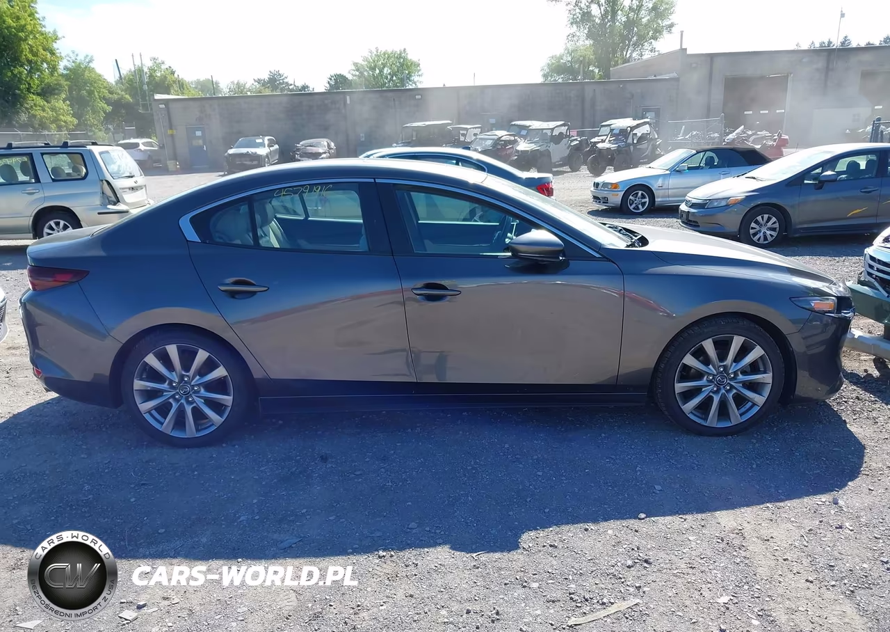 2021 Mazda Mazda3 Preferred VIN:3MZBPBCM1MM207592 - 14