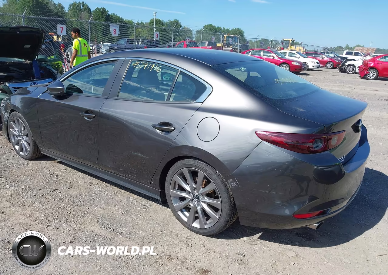 2021 Mazda Mazda3 Preferred VIN:3MZBPBCM1MM207592 - 3