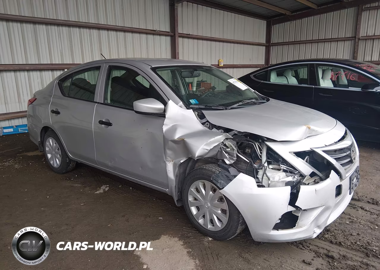 2016 Nissan Versa 1.6 S – zdjęcie 1 z 16