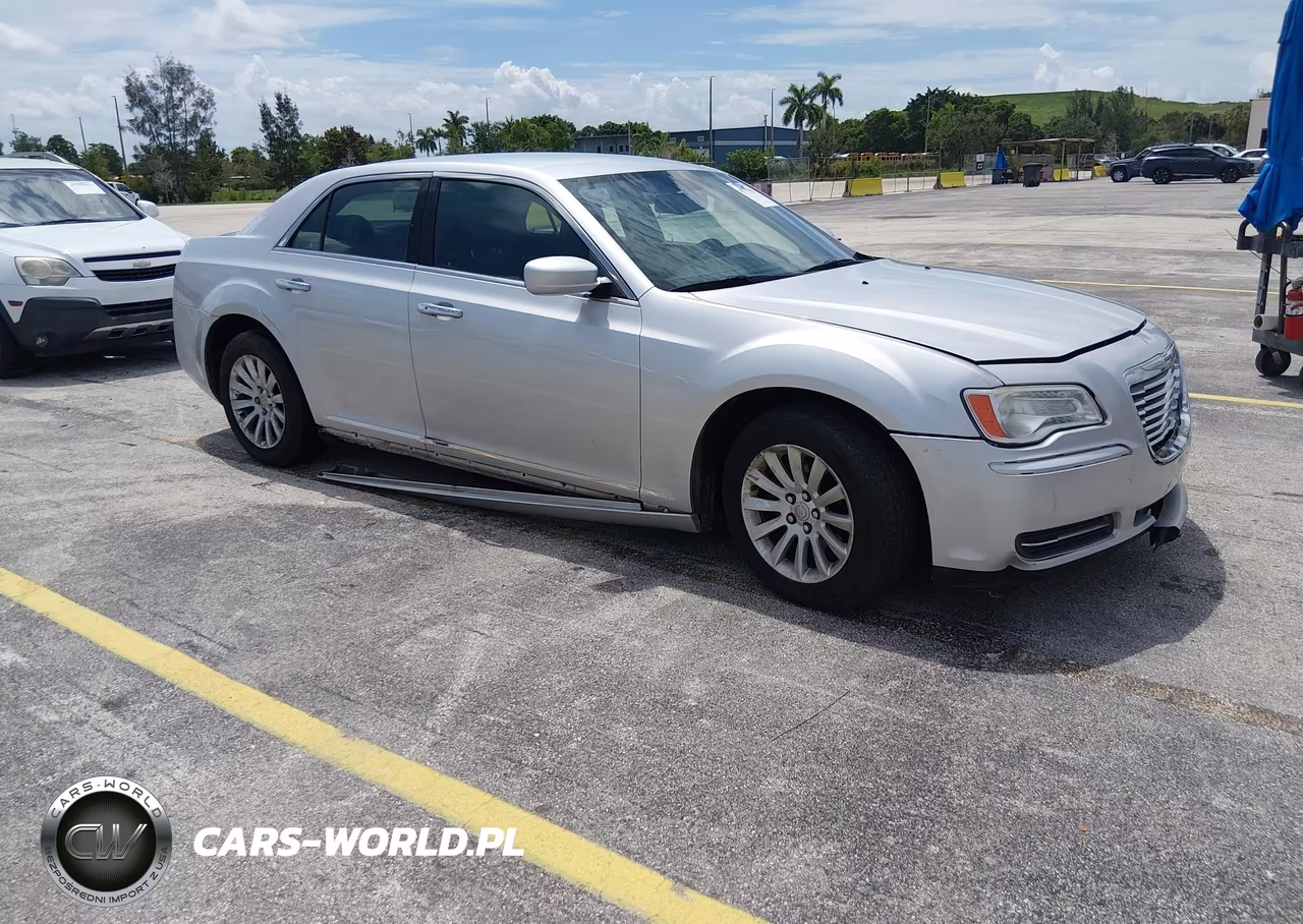 2012 Chrysler 300 – zdjęcie 1 z 12