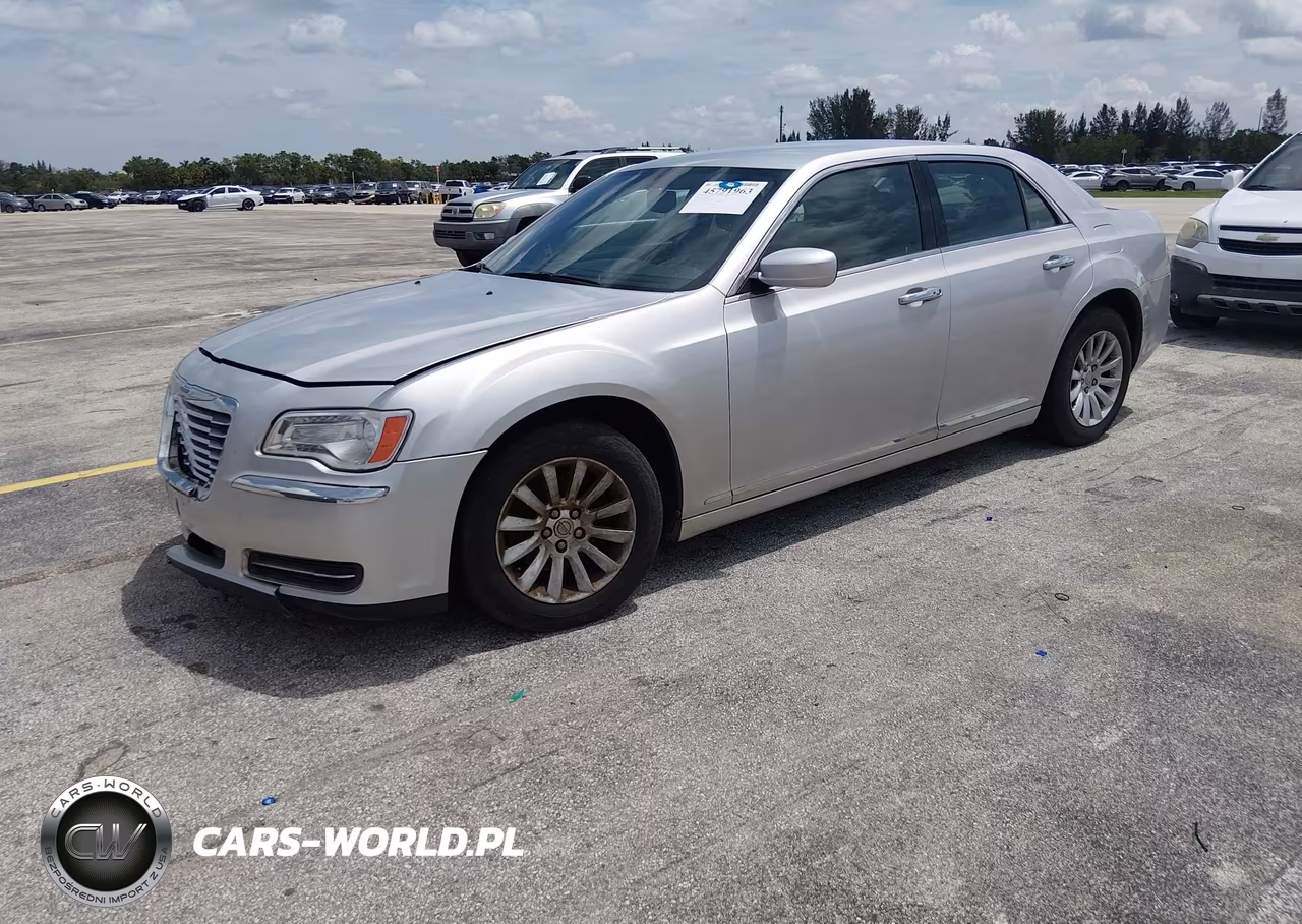 2012 Chrysler 300 VIN:2C3CCAAG3CH114018 - 2