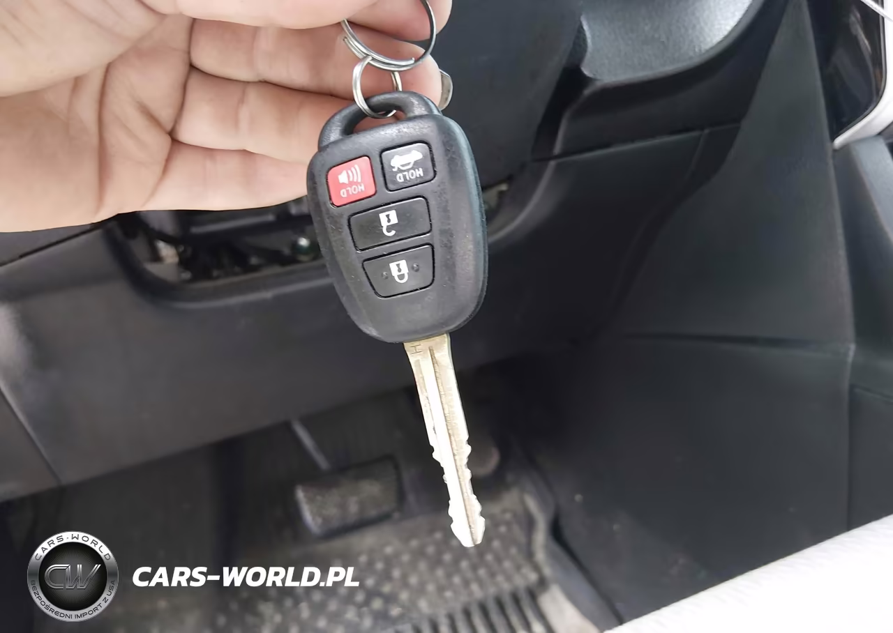 2018 Toyota Corolla Le VIN:2T1BURHE9JC001527 - 11