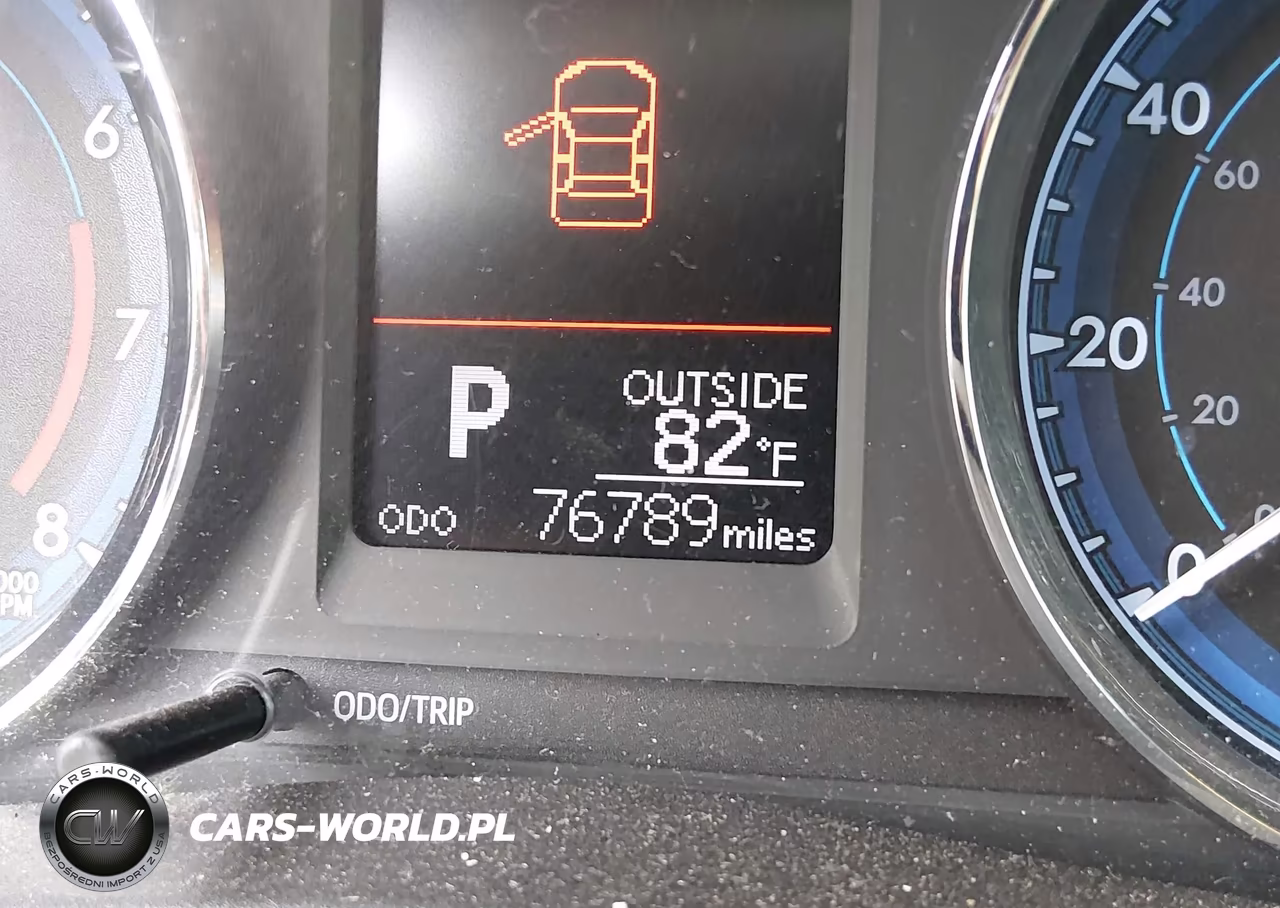 2018 Toyota Corolla Le VIN:2T1BURHE9JC001527 - 15